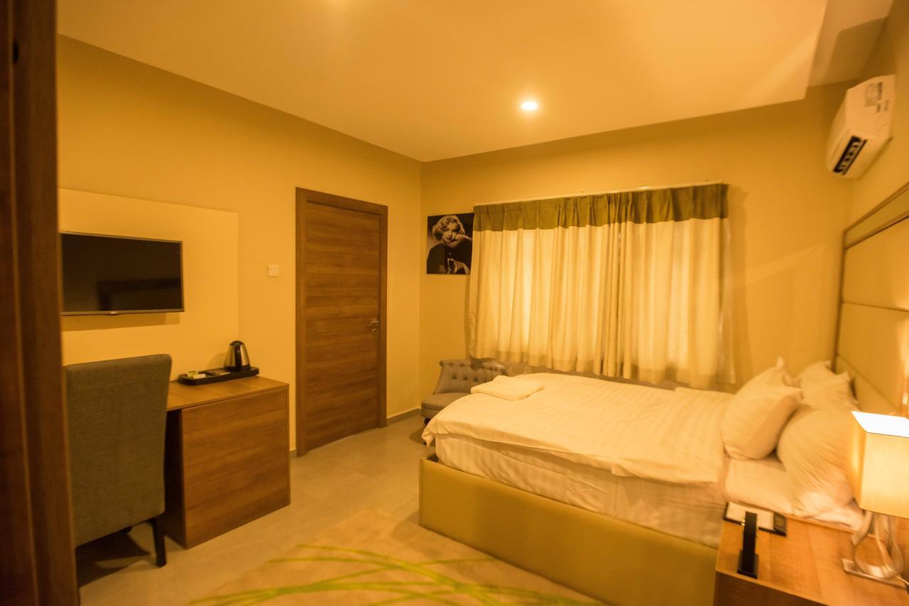 Iris Hotel Wuse 2 Абуджа Экстерьер фото