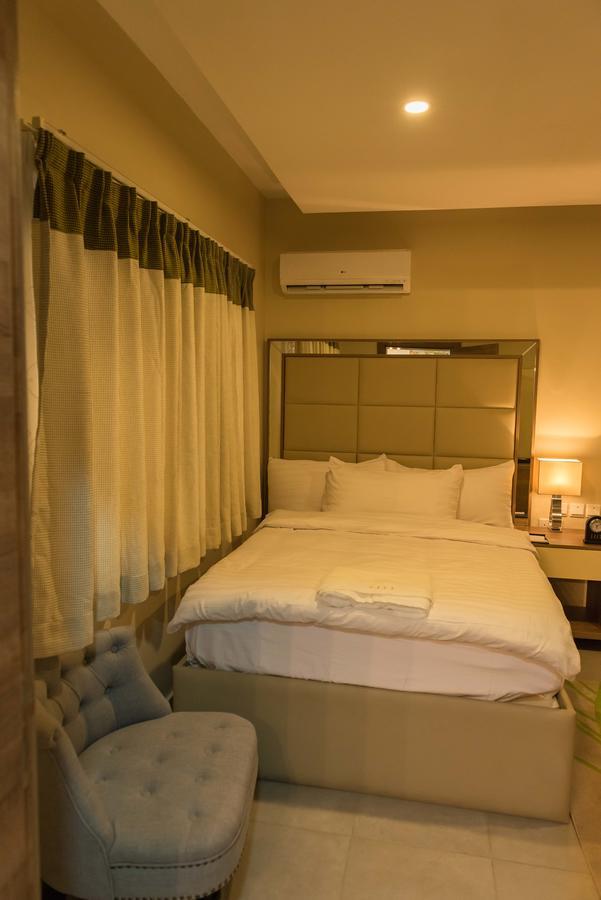 Iris Hotel Wuse 2 Абуджа Экстерьер фото