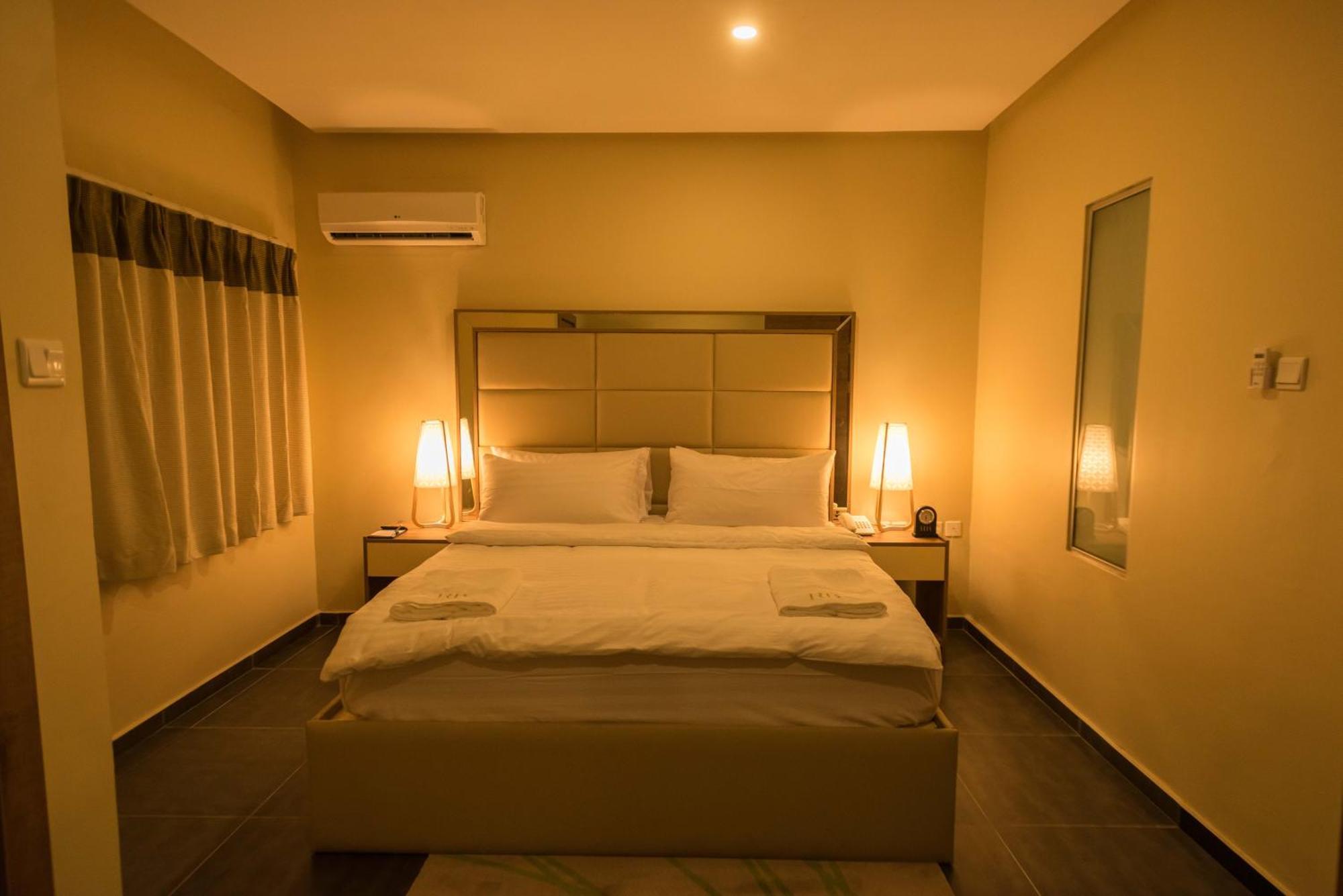 Iris Hotel Wuse 2 Абуджа Экстерьер фото